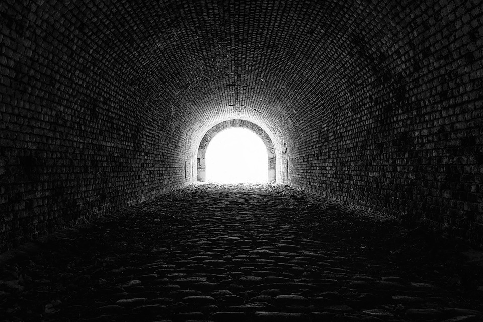 tunnel-3915169_960_720.jpg